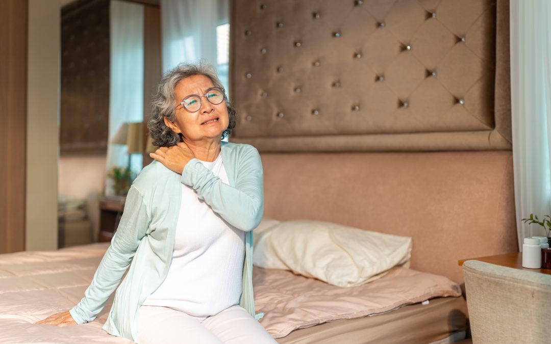 Natural Pain Relief for Seniors: 6 Safe Alternatives