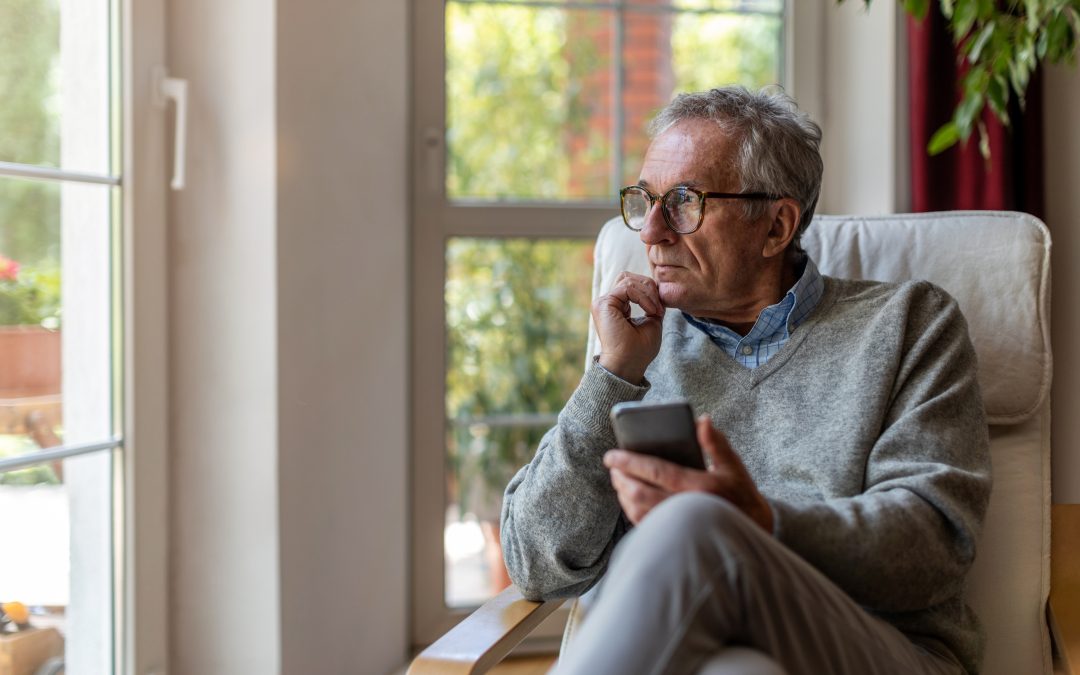 Loneliness in Seniors: Warning Signs and How to Help